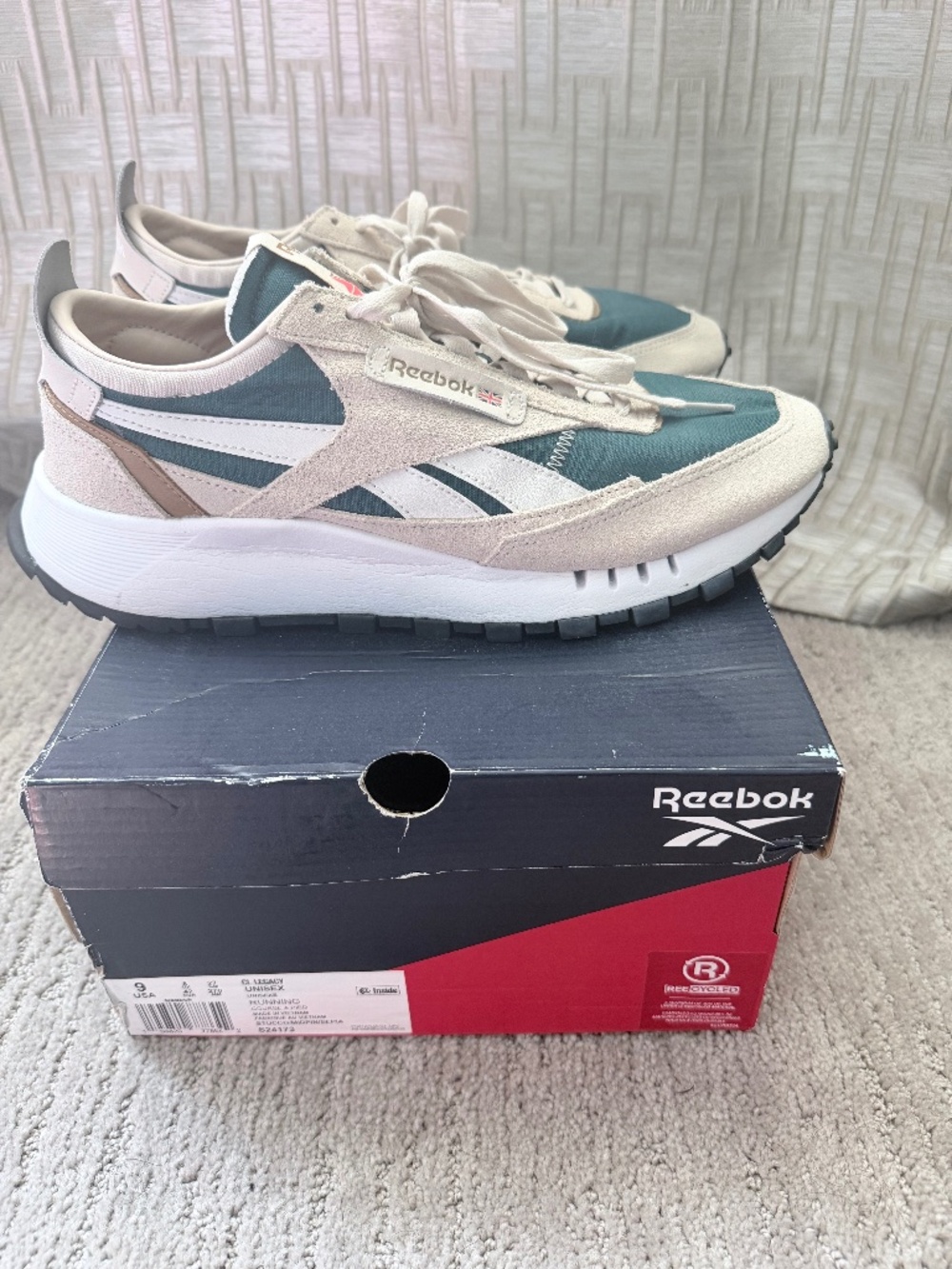 Reebok CL Legacy